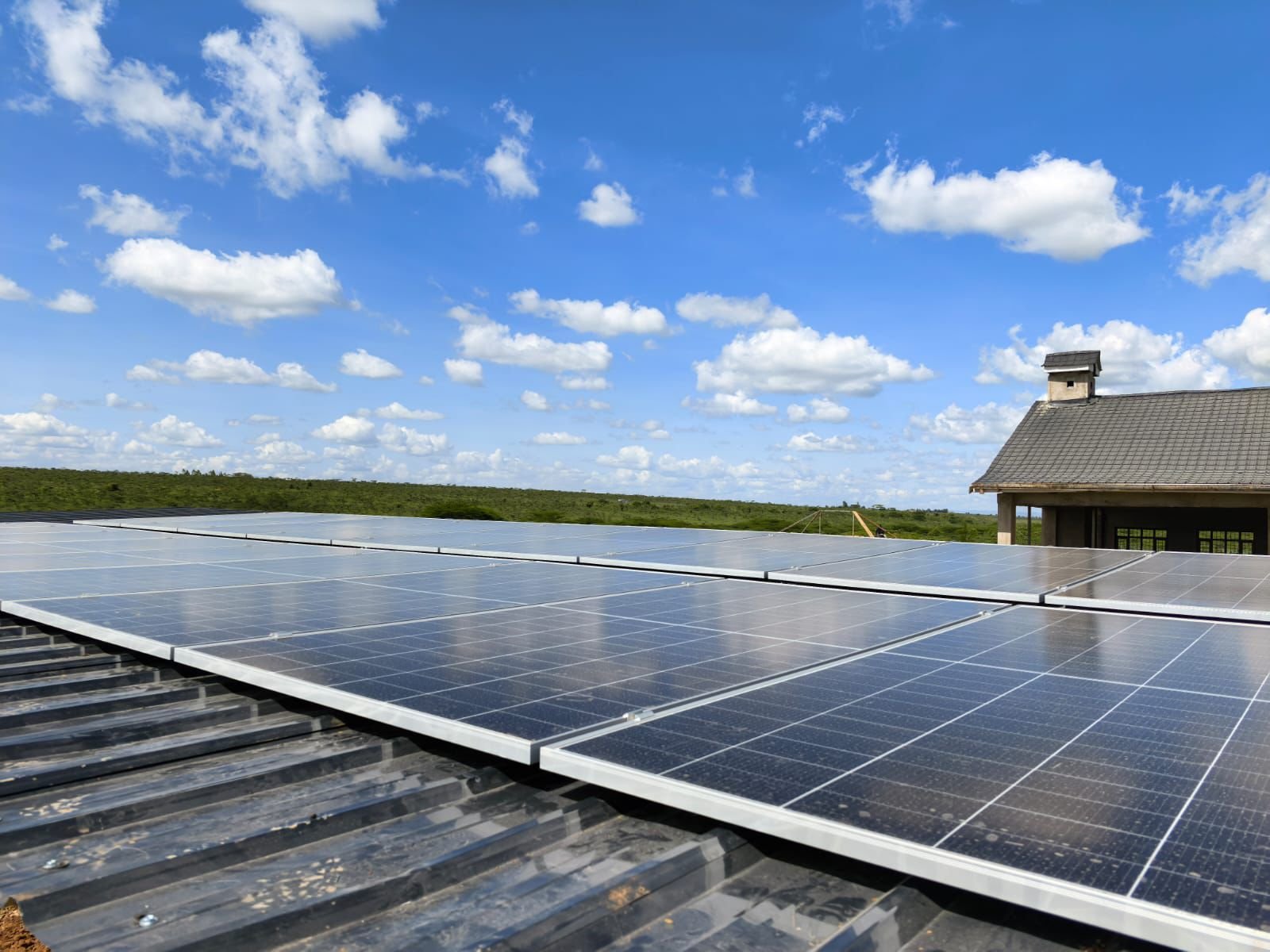 Champagne Ridge — 12kWp solar array on the roof