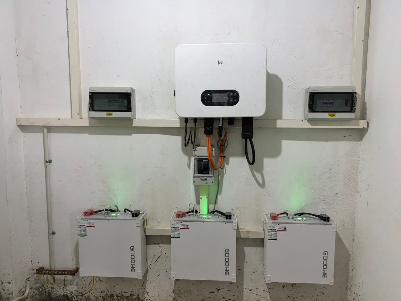 Champagne Ridge — inverter and 15kWh battery bank